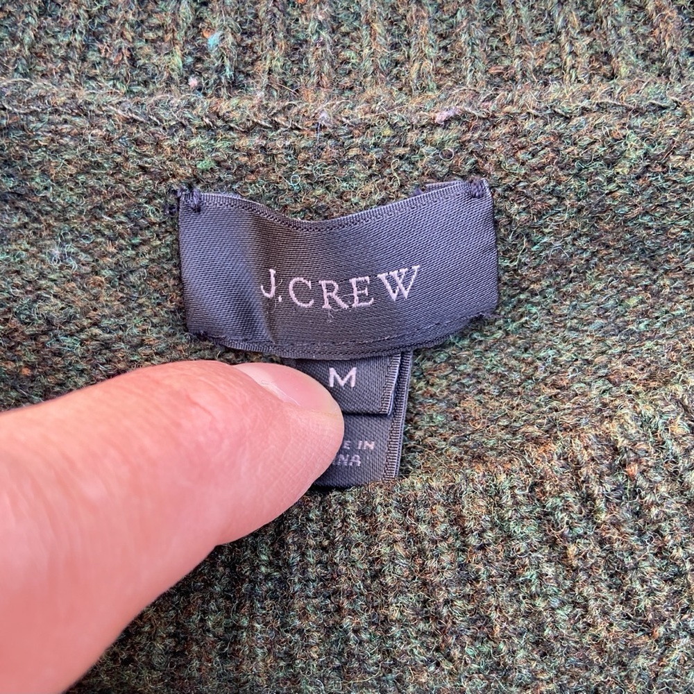 Men’s J. Crew lambs wool sweater in size medium - Picture 3 of 4